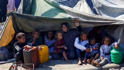 Devastating Situation across northern Gaza as Military Forces Push Forward